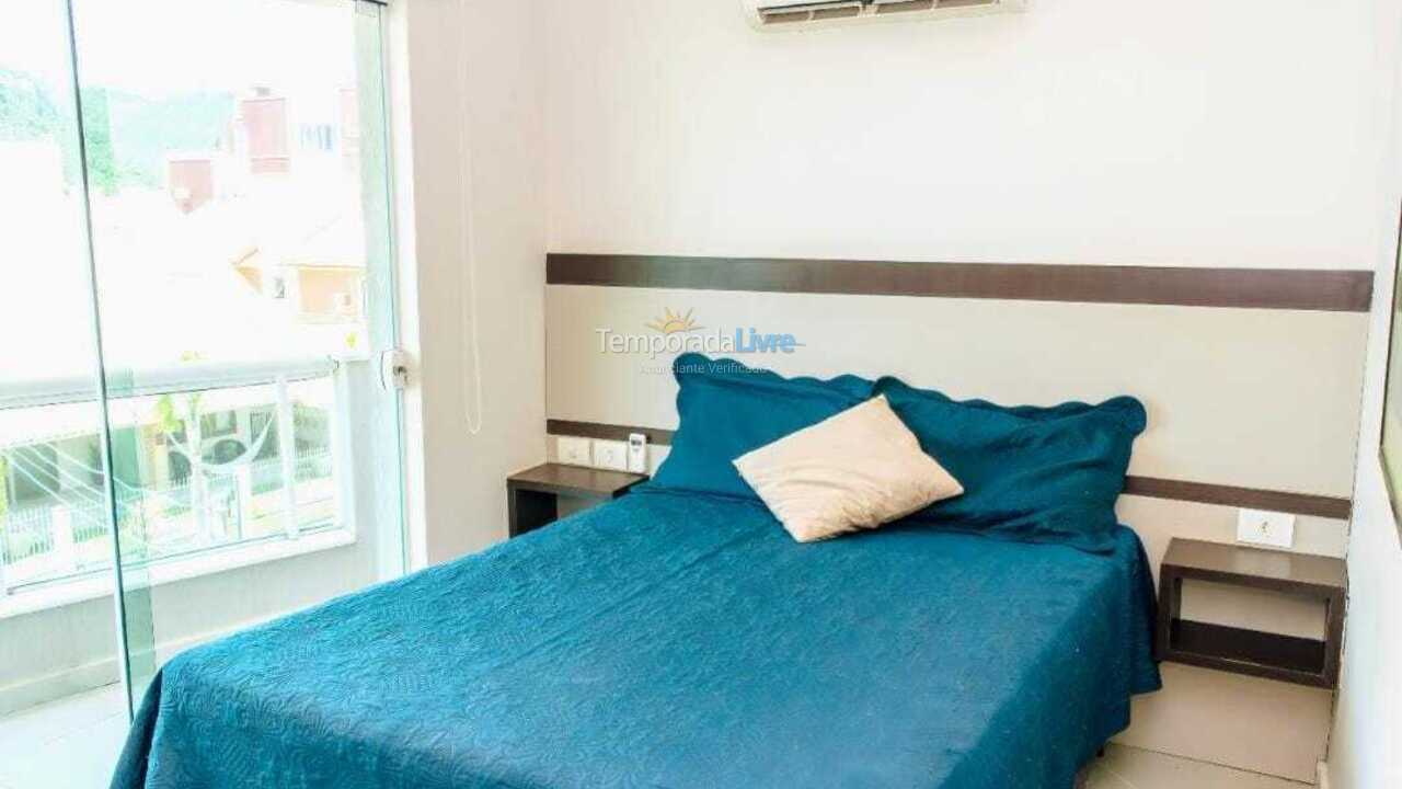 Apartamento para aluguel de temporada em Bombinhas (Canto Grande)