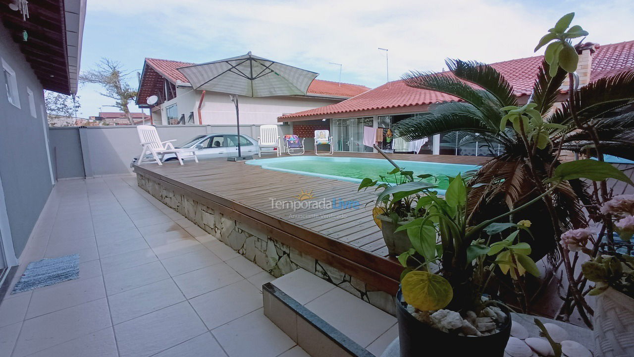 House for vacation rental in Itapoá (Barra do Saí)