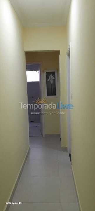 Apartamento para aluguel de temporada em Praia Grande (Vila Tupi)