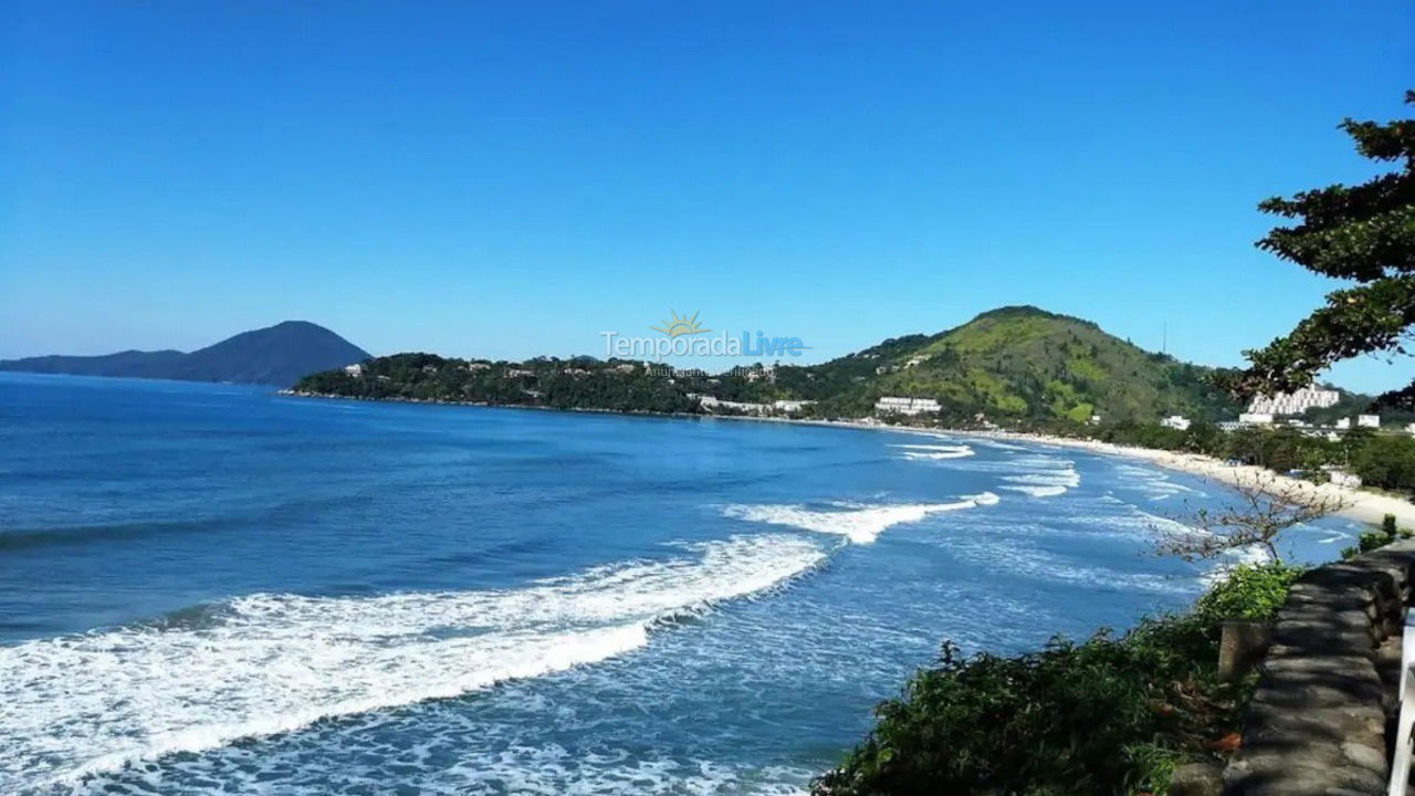 Apartamento para aluguel de temporada em Ubatuba (Praia das Toninhas)