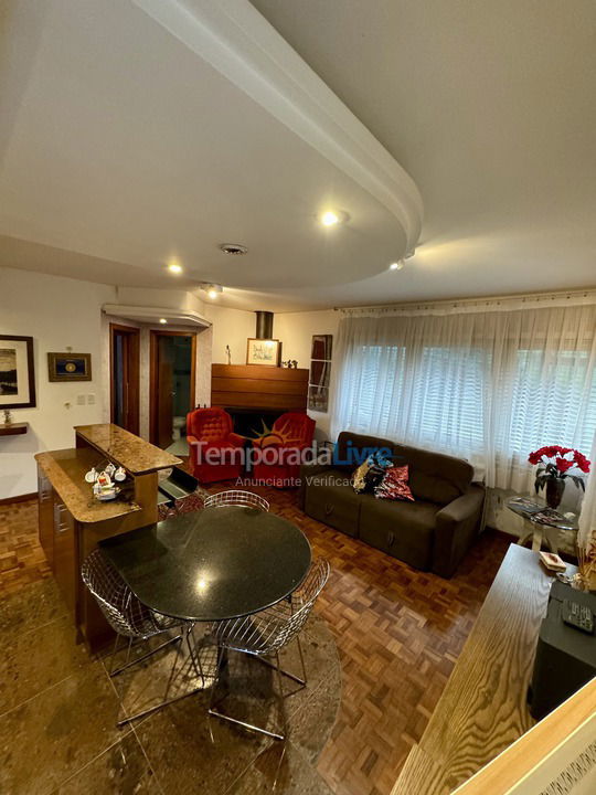 Apartamento para aluguel de temporada em Gramado (Bela Vista)