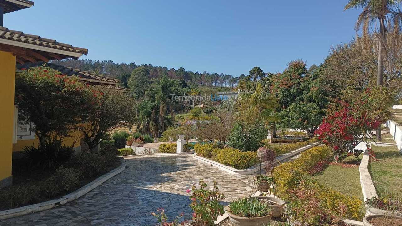 Casa para aluguel de temporada em Mairinque (Condomínio Vale do Sol)