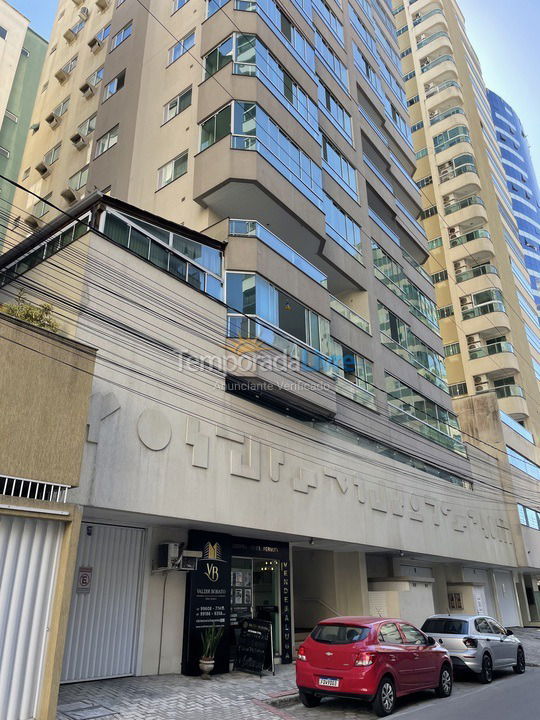 Apartamento para aluguel de temporada em Itapema (Meia Praia)