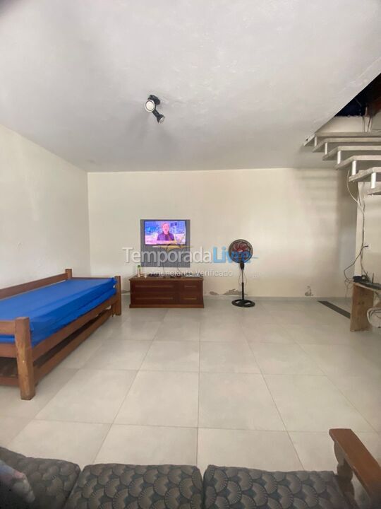 Casa para aluguel de temporada em Ubatuba (Maranduba)