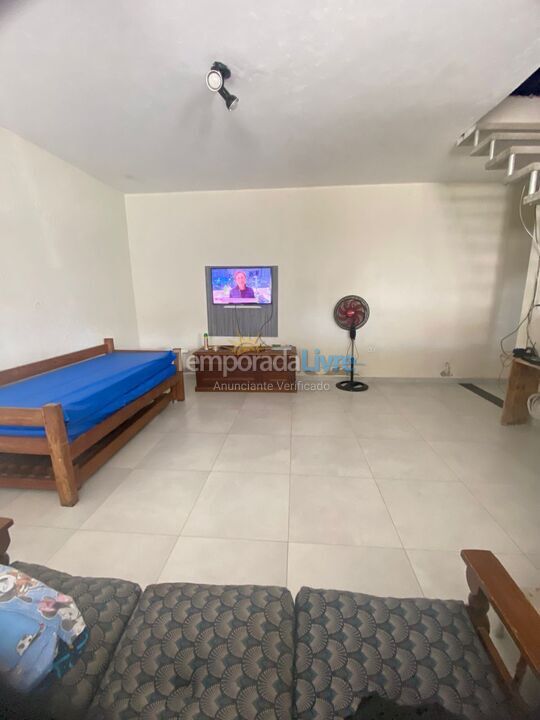 Casa para aluguel de temporada em Ubatuba (Maranduba)