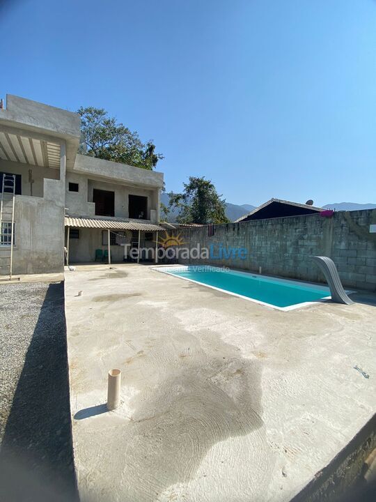 Casa para alquiler de vacaciones em Ubatuba (Maranduba)