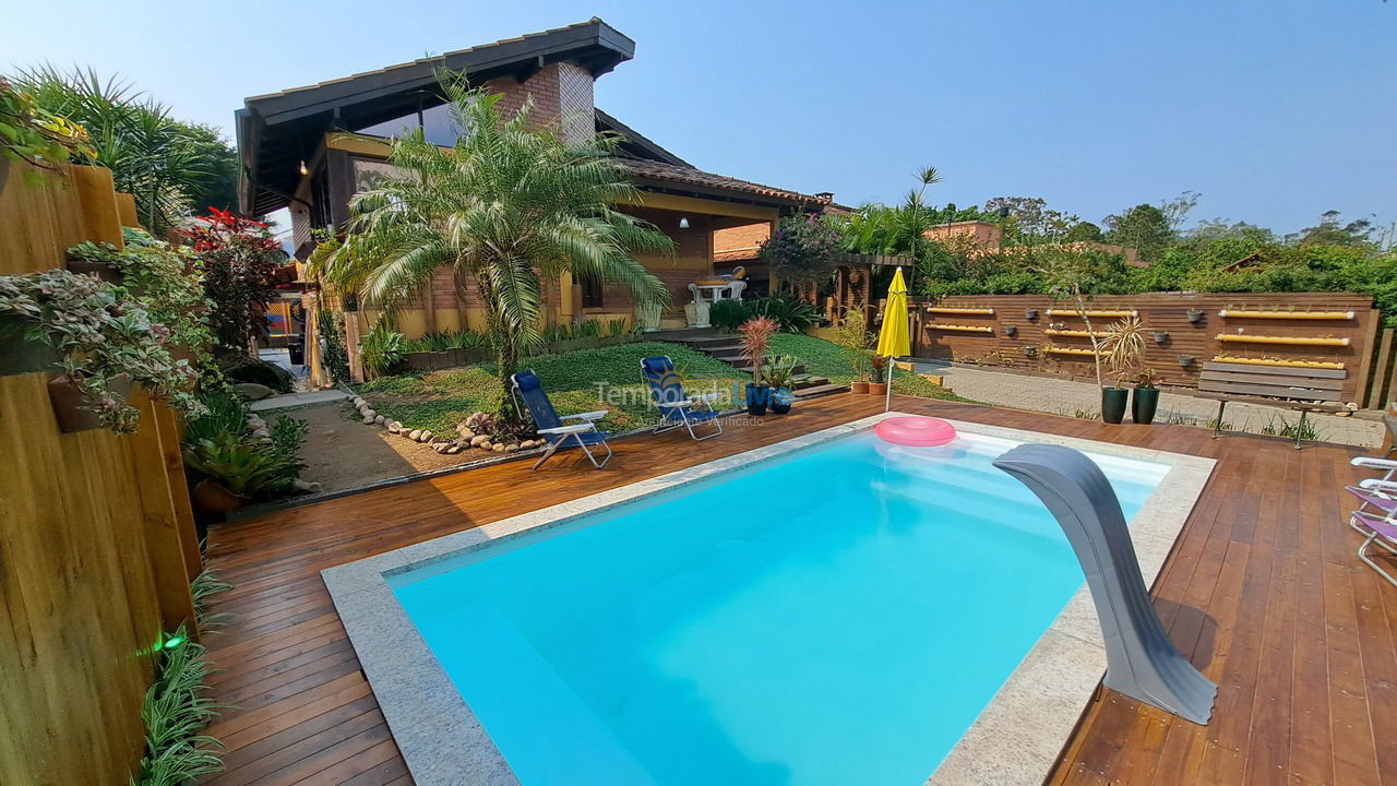 Casa para aluguel de temporada em Florianópolis (Cachoeira do Bom Jesus)