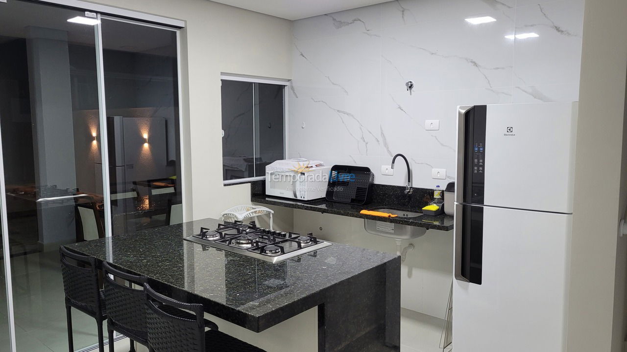 House for vacation rental in Itapoá (Balneário Cambiju)