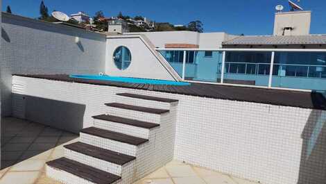 Cobertura Duplex com Piscina Privativa Frente Mar Bombinhas