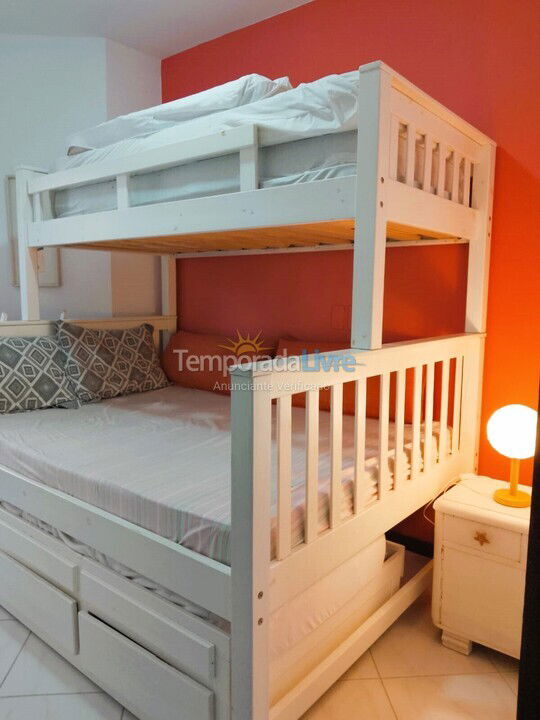 Apartamento para aluguel de temporada em Bombinhas (Praia de Quatro Ilhas)