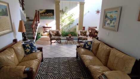 High standard townhouse with swimming pool close to the center and 300 m from the beach