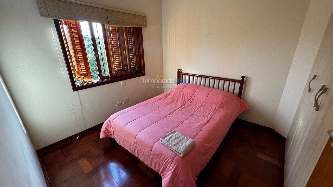 Apartamento para alquiler de vacaciones em Campos do Jordão (Capivari)