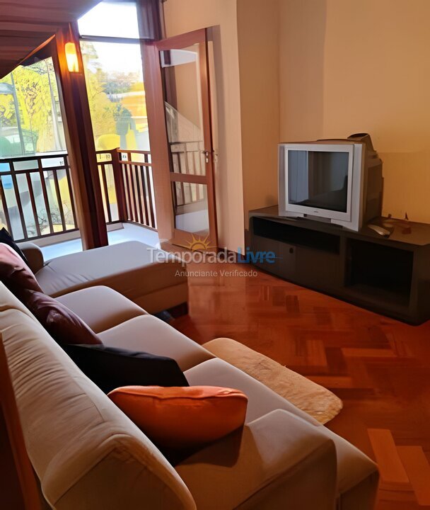 Apartment for vacation rental in Campos do Jordão (Capivari)