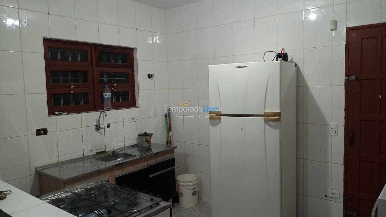 House for vacation rental in Mongaguá (Jardim Columbia)