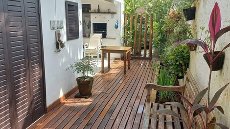 House in condominium on Juquehy beach