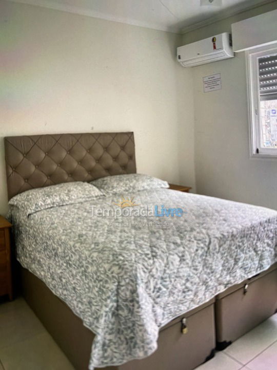 Apartment for vacation rental in Santos (Gonzaga)