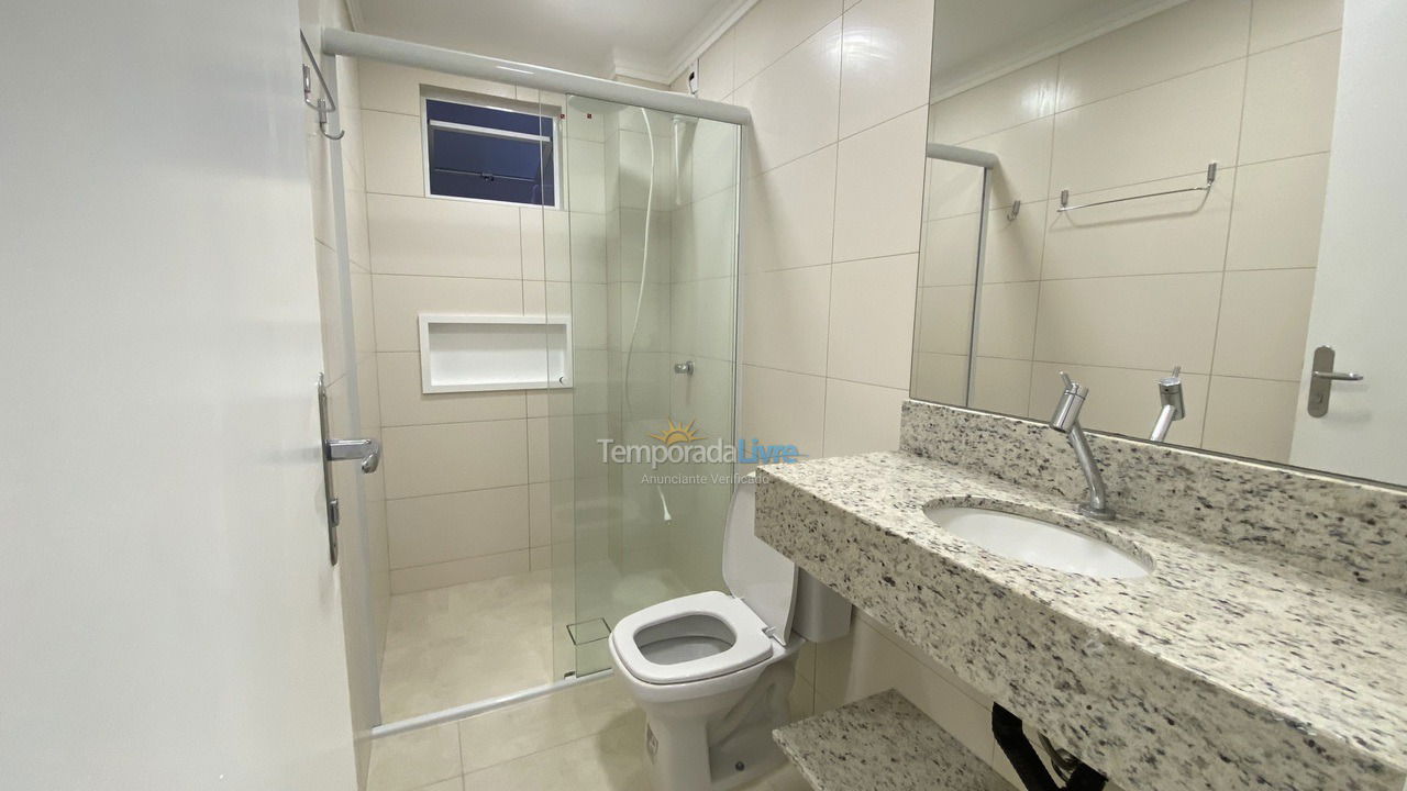 Apartamento para aluguel de temporada em Bombinhas (Canto Grande)