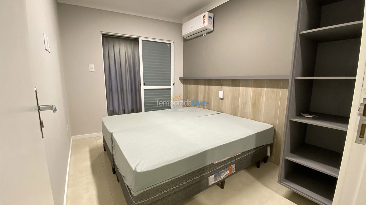 Apartamento para aluguel de temporada em Bombinhas (Canto Grande)