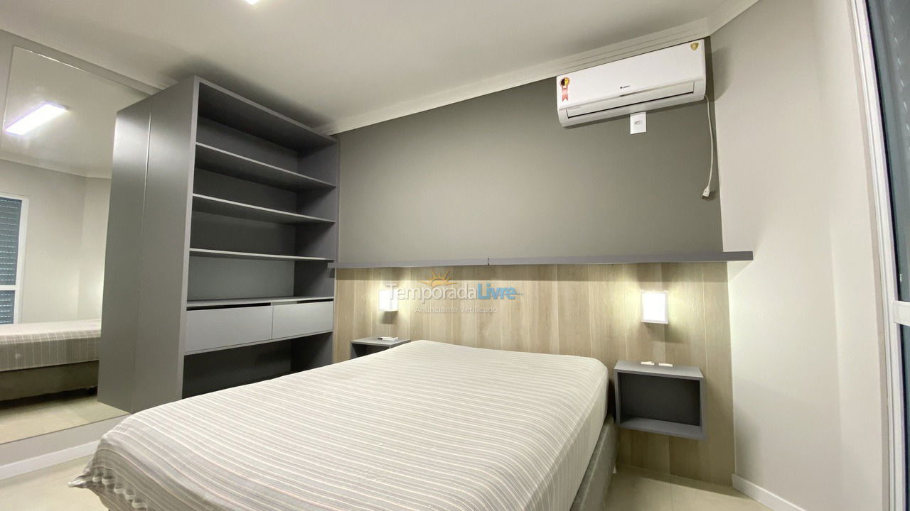 Apartamento para aluguel de temporada em Bombinhas (Canto Grande)