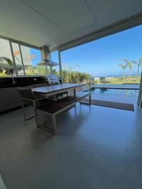 Beautiful House in Front of the Sea on Juquehy Beach - North Coast - SP