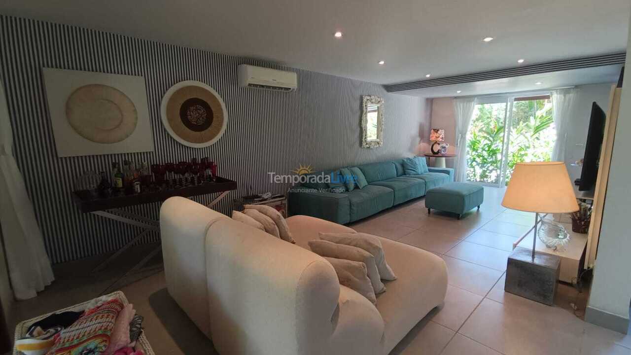 Casa para alquiler de vacaciones em São Sebastião (Praia da Baleia)