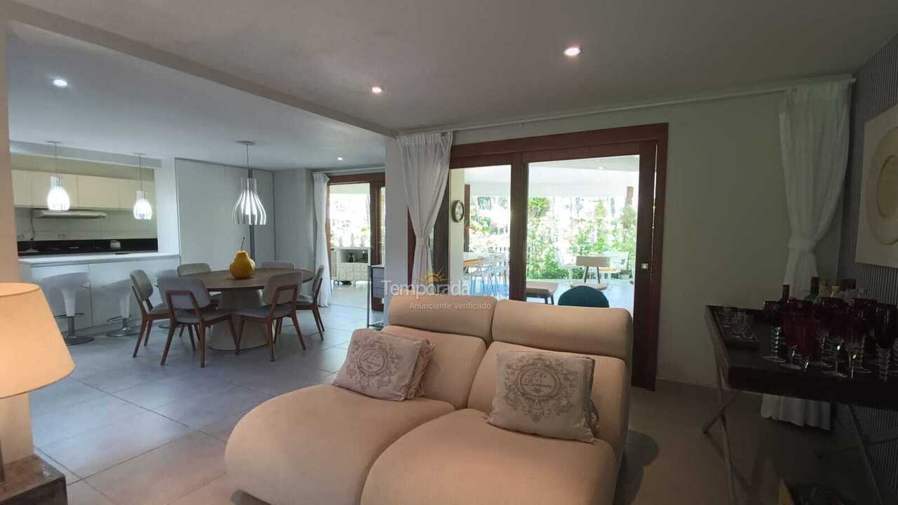 House for vacation rental in São Sebastião (Praia da Baleia)