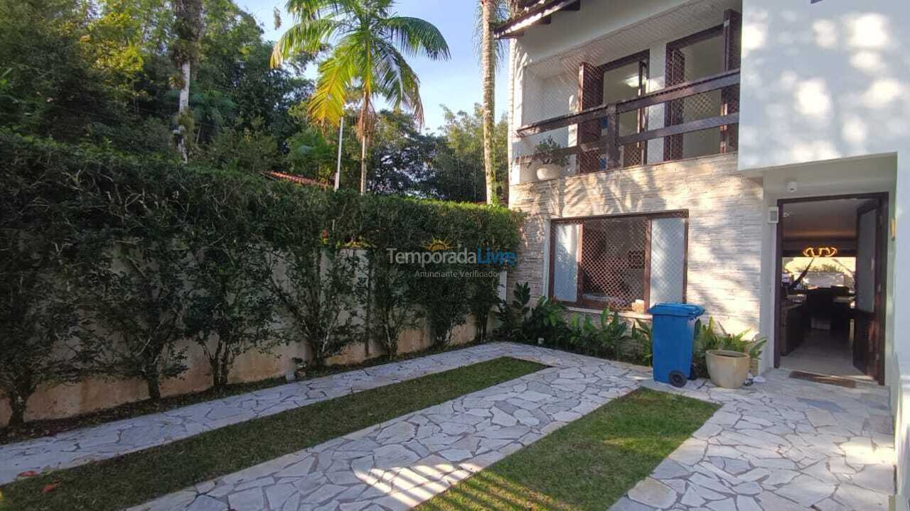 Casa para alquiler de vacaciones em São Sebastião (Juquehy)