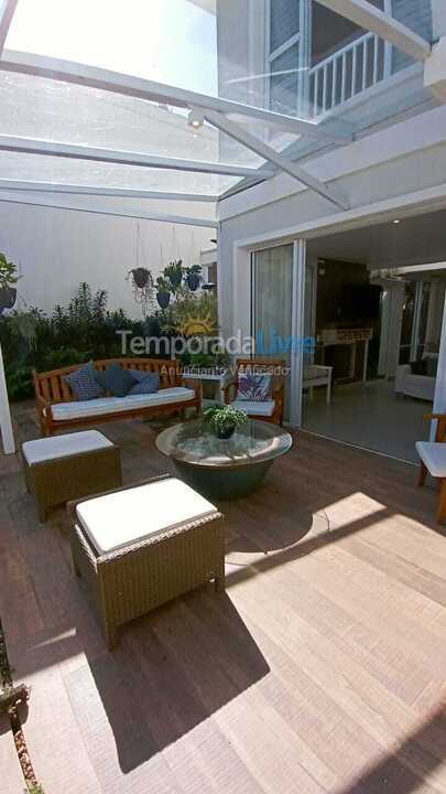Casa para aluguel de temporada em São Sebastião (Juquehy)