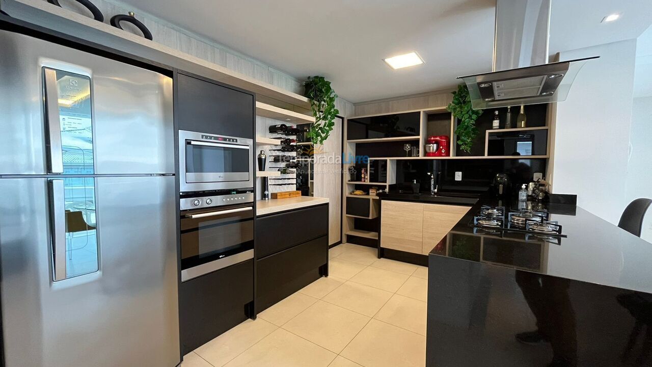 Apartamento para aluguel de temporada em Florianopolis (Praia dos Ingleses)