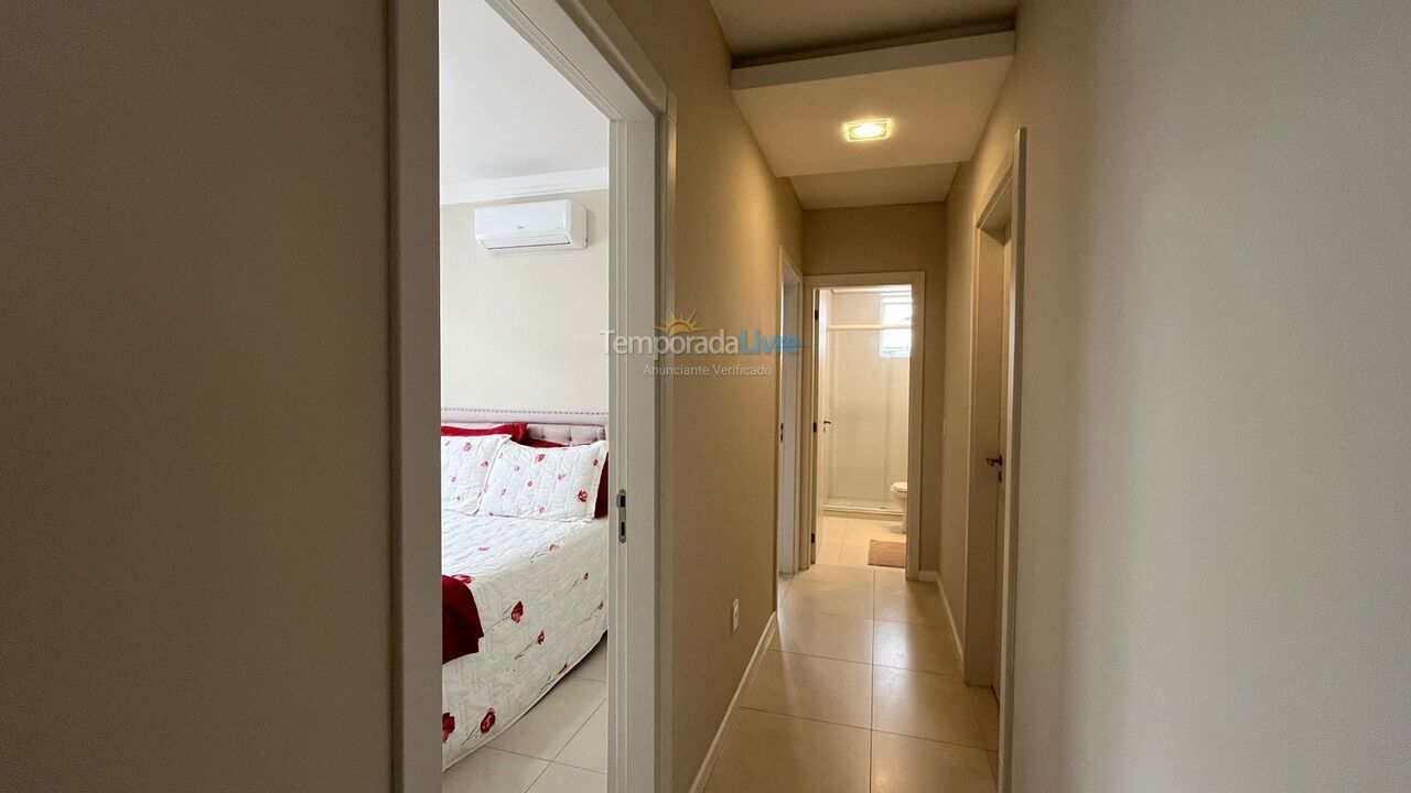 Apartamento para aluguel de temporada em Florianopolis (Praia dos Ingleses)