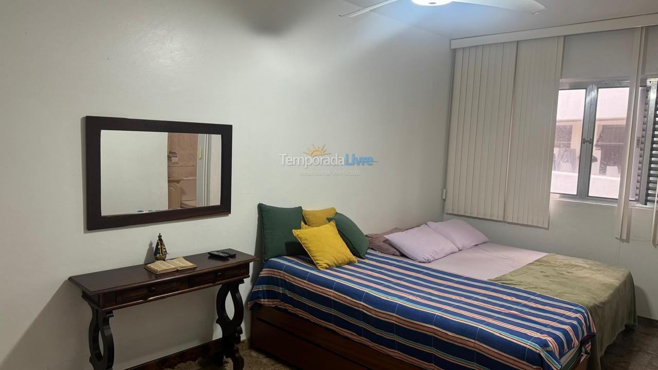 Apartamento para aluguel de temporada em Guarujá (Enseada)