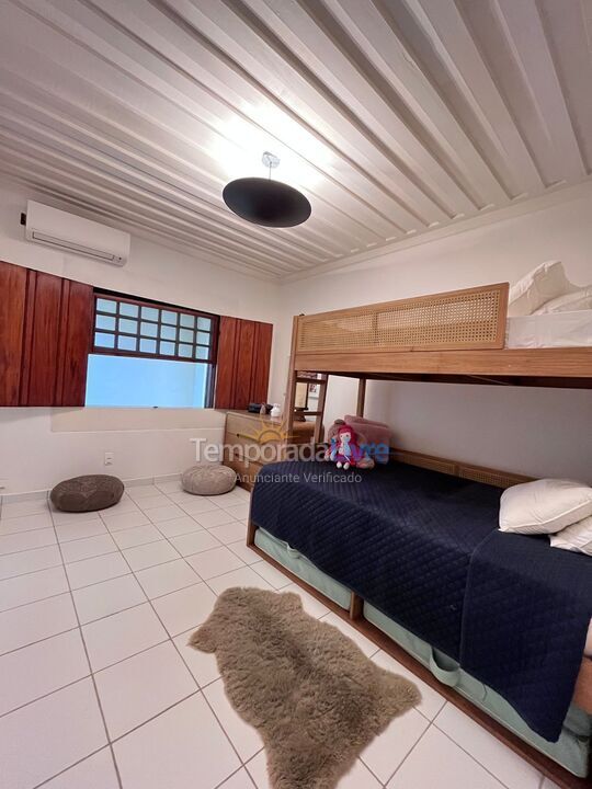 Casa para alquiler de vacaciones em São Sebastião (Praia da Baleia)