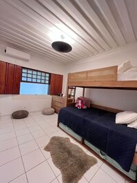 Casa Clean Luxuosa, de Altíssimo Padrão na Praia da baleia