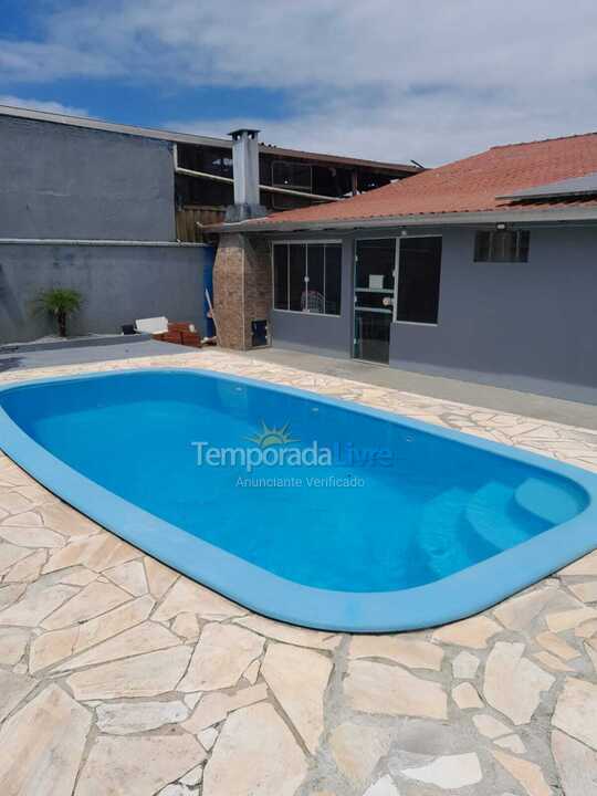 Casa para aluguel de temporada em Itapoá (Barra do Saí)