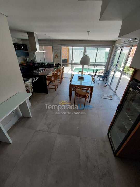 Casa para aluguel de temporada em São Sebastião (Juquehy)