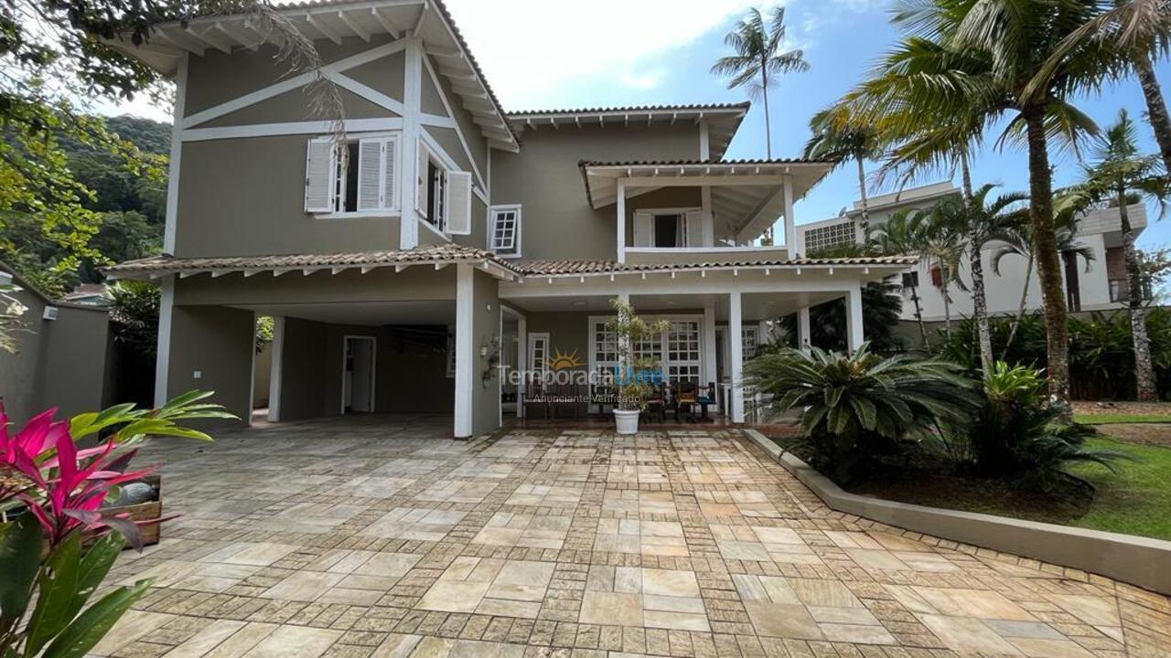 Casa para alquiler de vacaciones em São Sebastião (Juquehy)