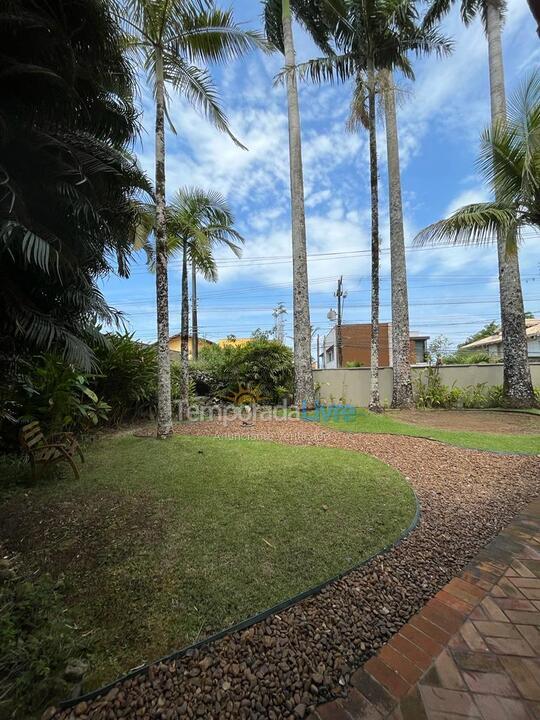 Casa para alquiler de vacaciones em São Sebastião (Juquehy)