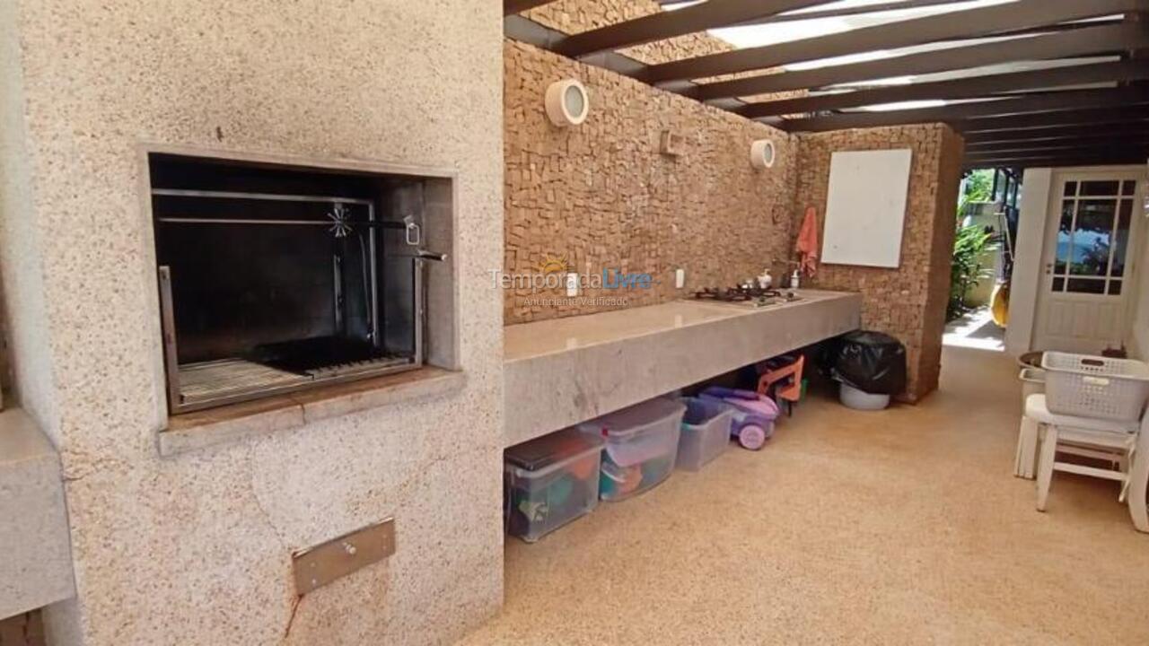 Casa para aluguel de temporada em São Sebastião (Juquehy)