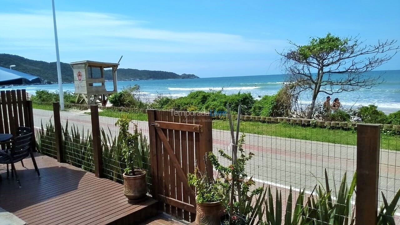 Casa para alquiler de vacaciones em Bombinhas (Praia de Bombas)