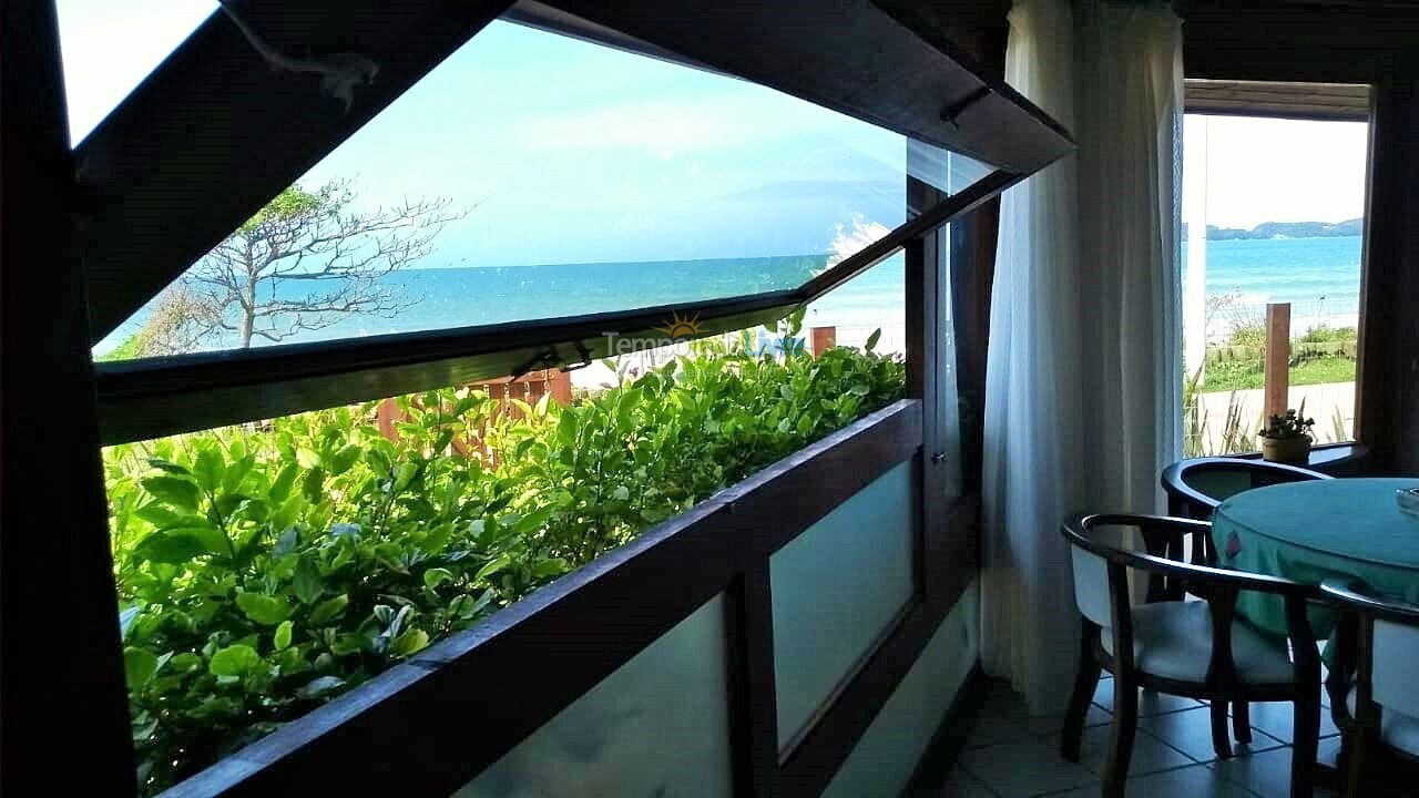 Casa para alquiler de vacaciones em Bombinhas (Praia de Bombas)