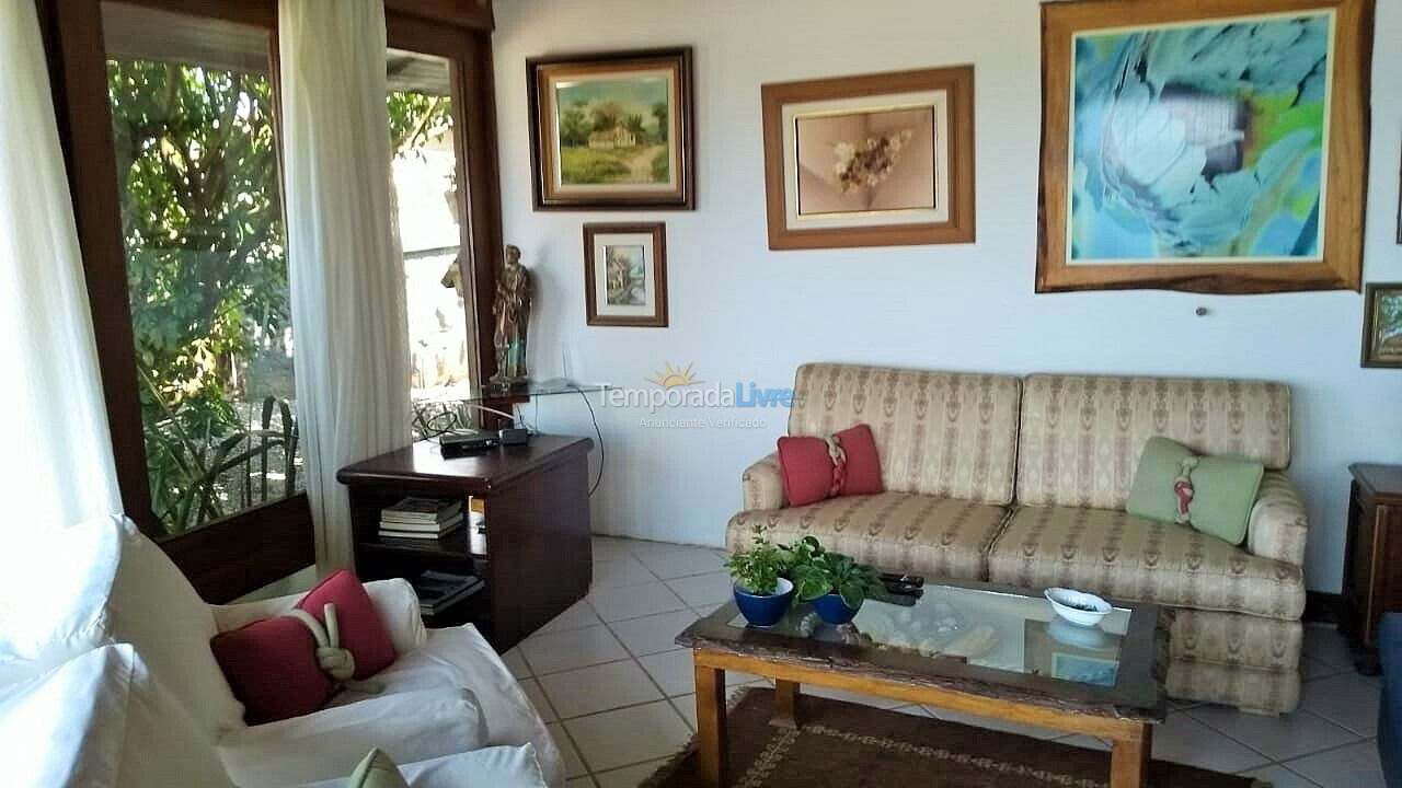 House for vacation rental in Bombinhas (Praia de Bombas)