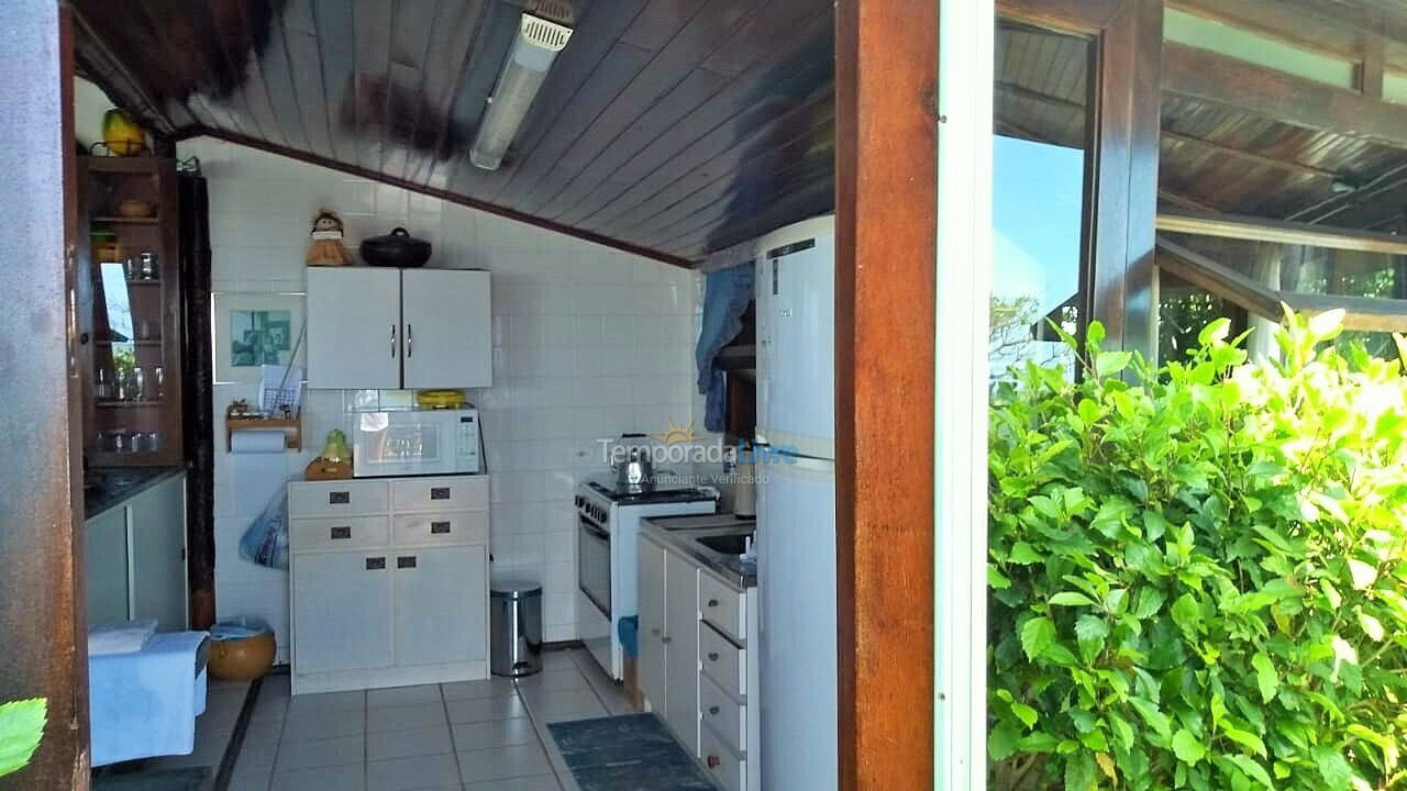 Casa para alquiler de vacaciones em Bombinhas (Praia de Bombas)