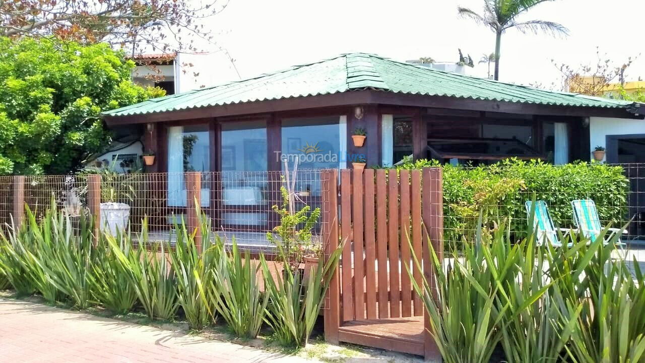 Casa para alquiler de vacaciones em Bombinhas (Praia de Bombas)