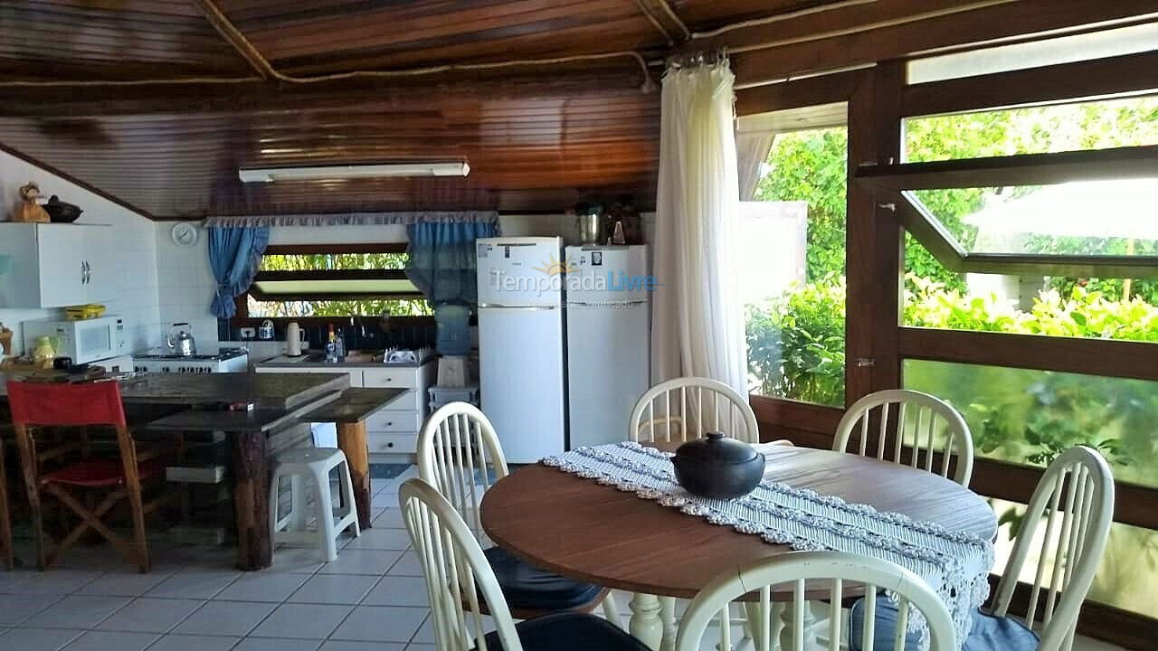 Casa para alquiler de vacaciones em Bombinhas (Praia de Bombas)