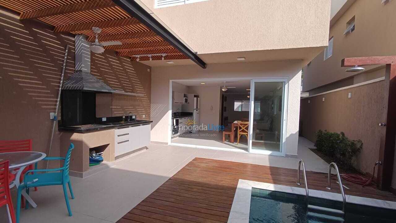 Casa para alquiler de vacaciones em São Sebastião (Juquehy)