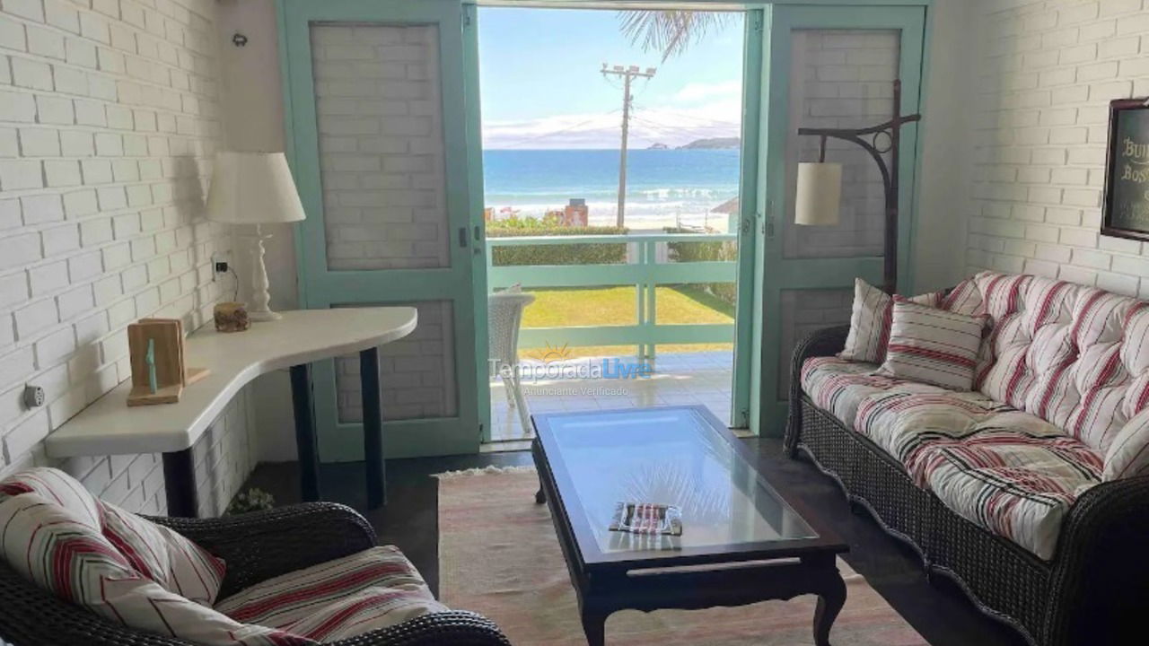 Casa para aluguel de temporada em Florianopolis (Praia dos Ingleses)