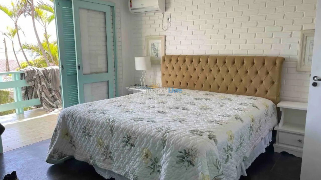 Casa para aluguel de temporada em Florianopolis (Praia dos Ingleses)