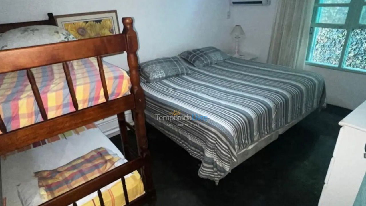 Casa para aluguel de temporada em Florianopolis (Praia dos Ingleses)