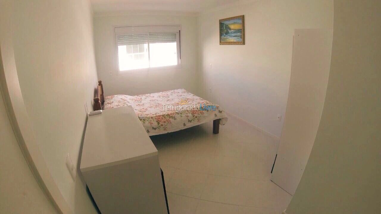 Apartamento para aluguel de temporada em Florianopolis (Praia dos Ingleses)