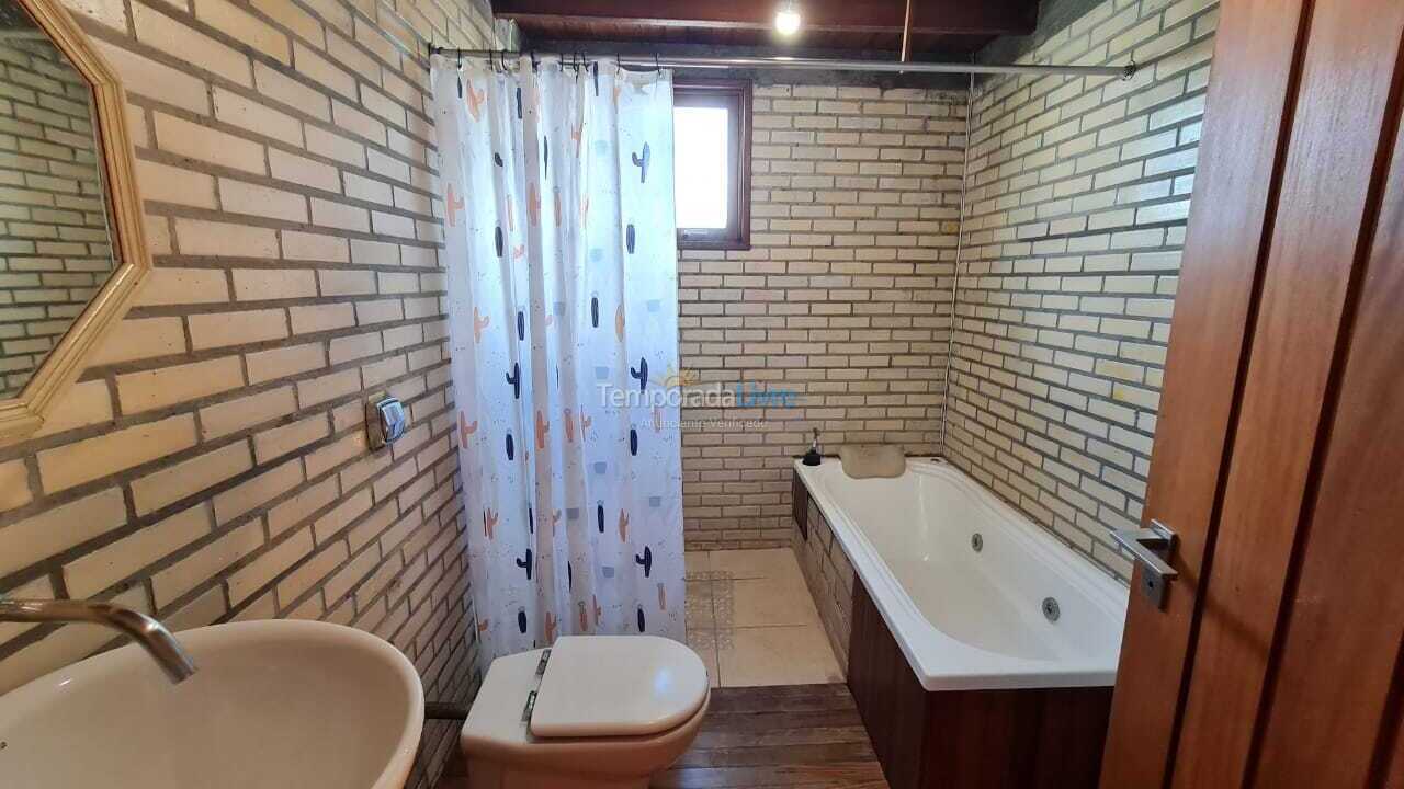 Casa para aluguel de temporada em Florianopolis (Praia dos Ingleses)